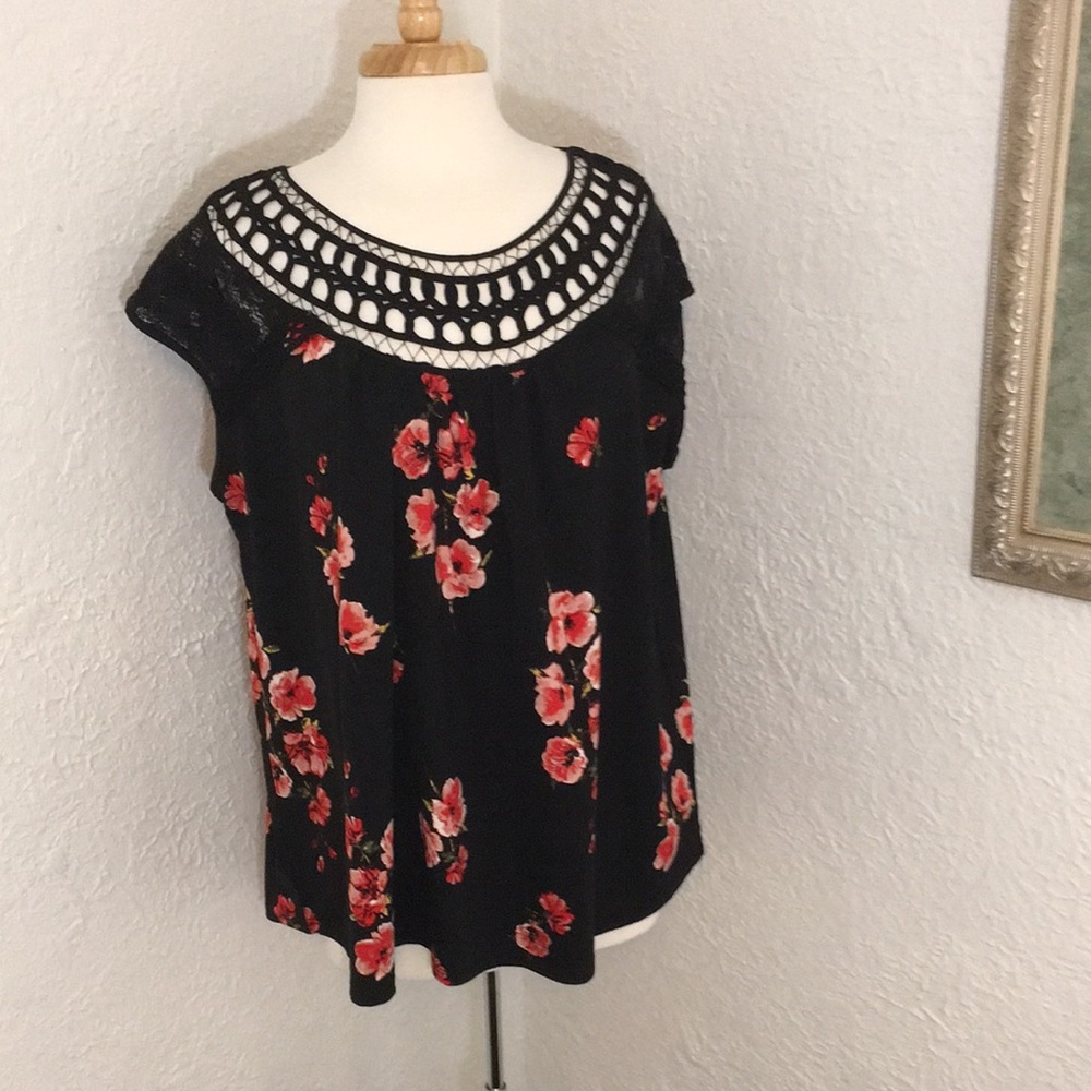 Lace 2x top